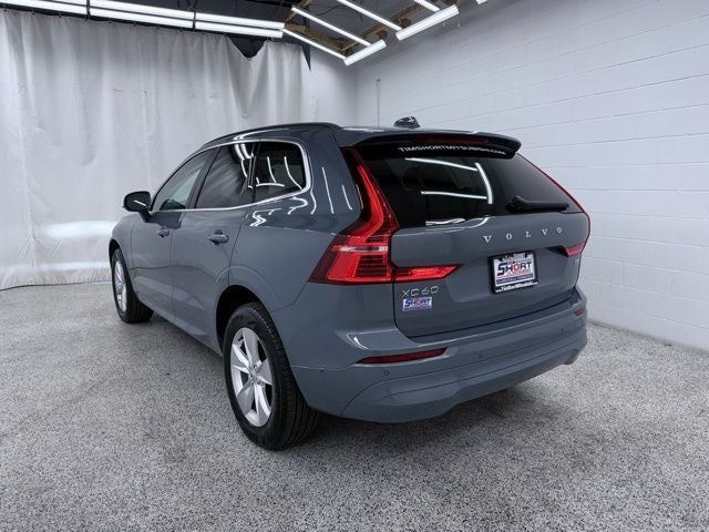 2022 Volvo XC60 B5 Momentum